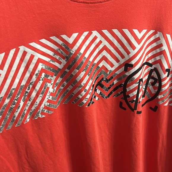 Bold Graphic Tee, Size 3X - Stand Out Style! - Picture 4 of 11